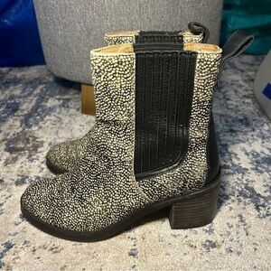 Ugg Camden Exotic Calf Hair Pull On Heel Ankle Boots Size 7.5